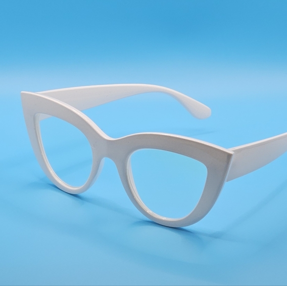 Chunky Liz (reader) - Picture 6 of 6